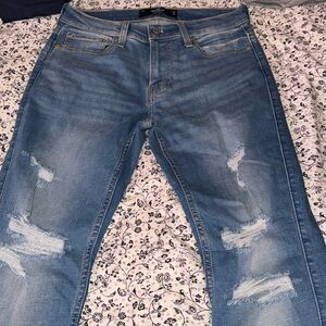 like new men’s hollister skinny jeans